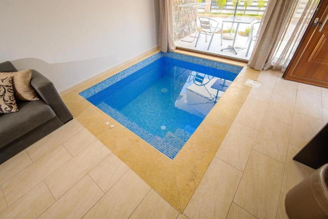 Stone Suites Pefkochori Esterno foto