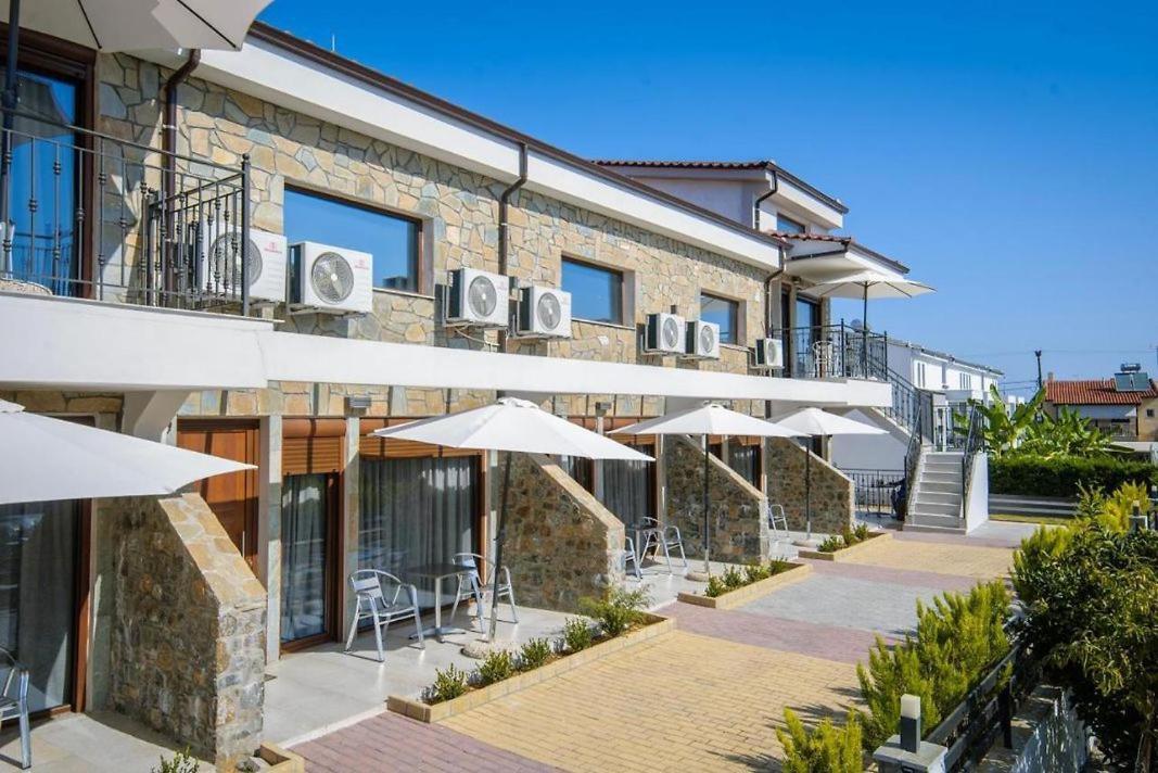 Stone Suites Pefkochori Esterno foto
