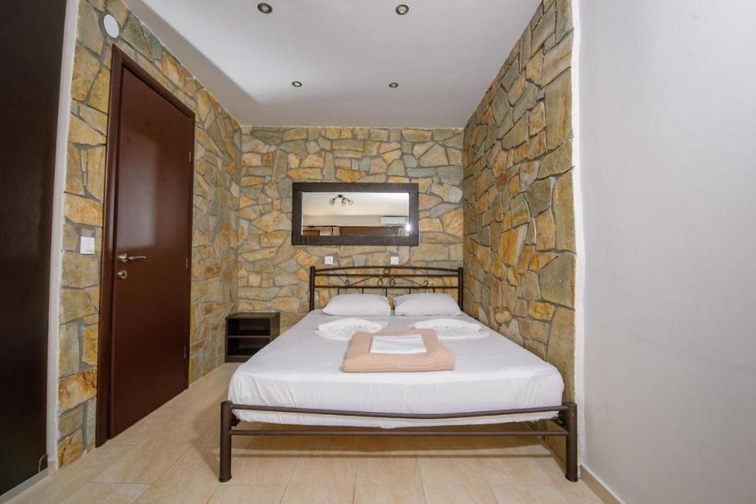 Stone Suites Pefkochori Esterno foto